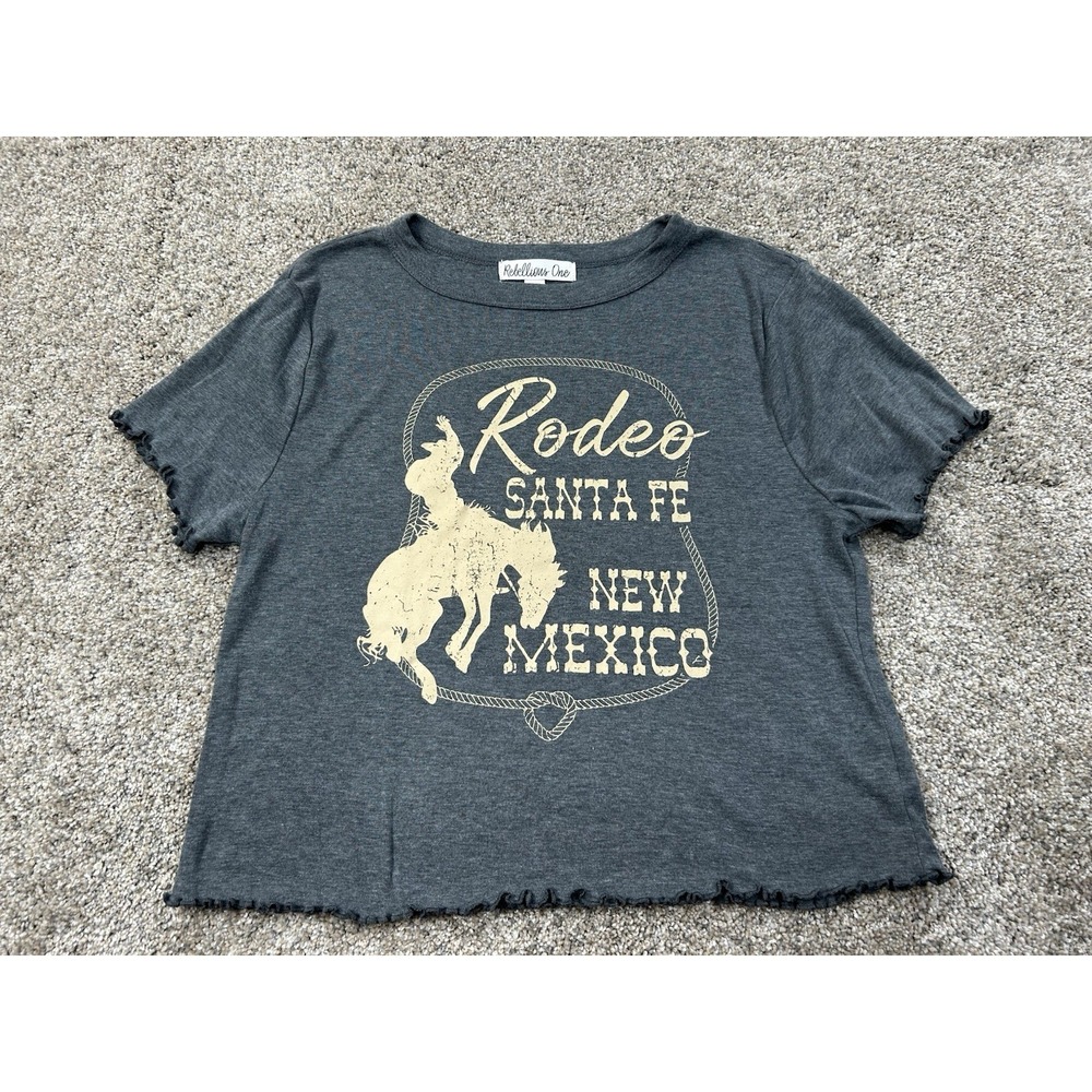 Rebellious One Graphic Crop T-Shirt Gray Cowboy Rodeo Santa Fe New Mexico Large